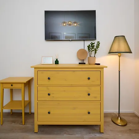 아파트 Mucha - With Free Weekend Parking *