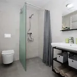 Mucha - With Free Weekend Parking Apartamento Praga