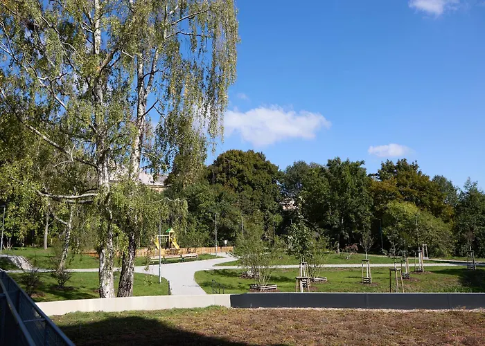 Mucha - With Free Weekend Parking * Prága